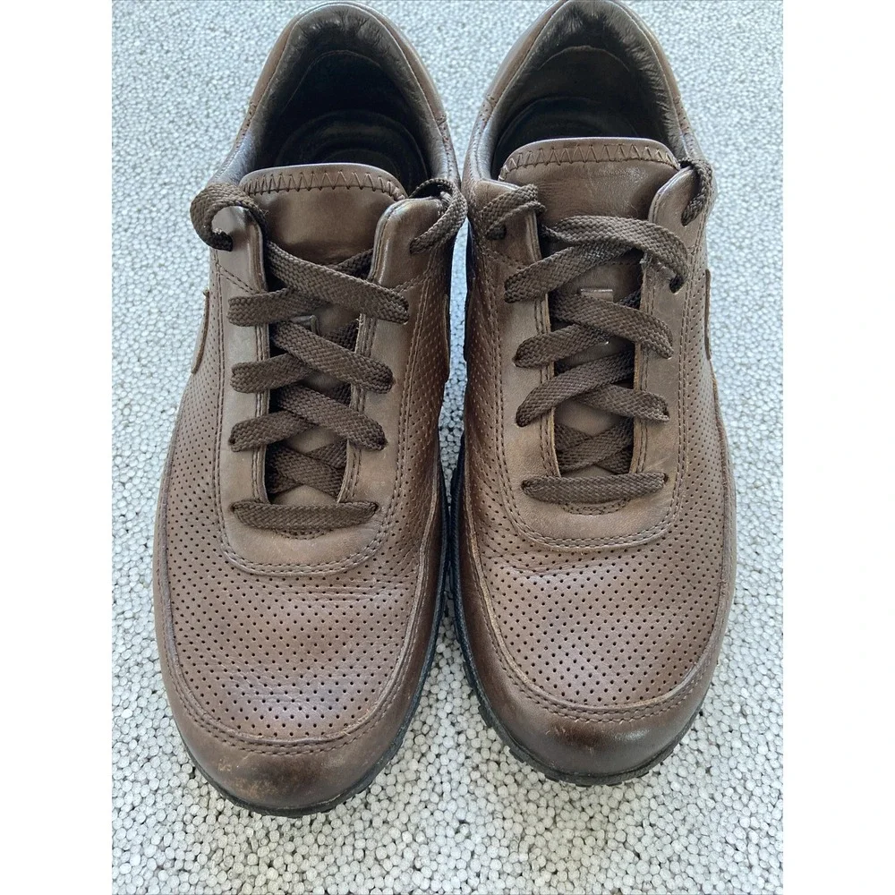 NIKE ZoomAir 313497-222 Waffle Racer III Brown Perforated Sneakers Men's 8.5 US